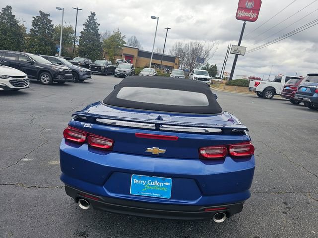 Used 2023 Chevrolet Camaro LT RWD image 5
