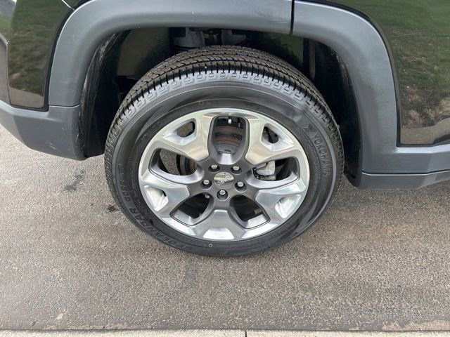 Used 2020 Jeep Compass Limited image 40