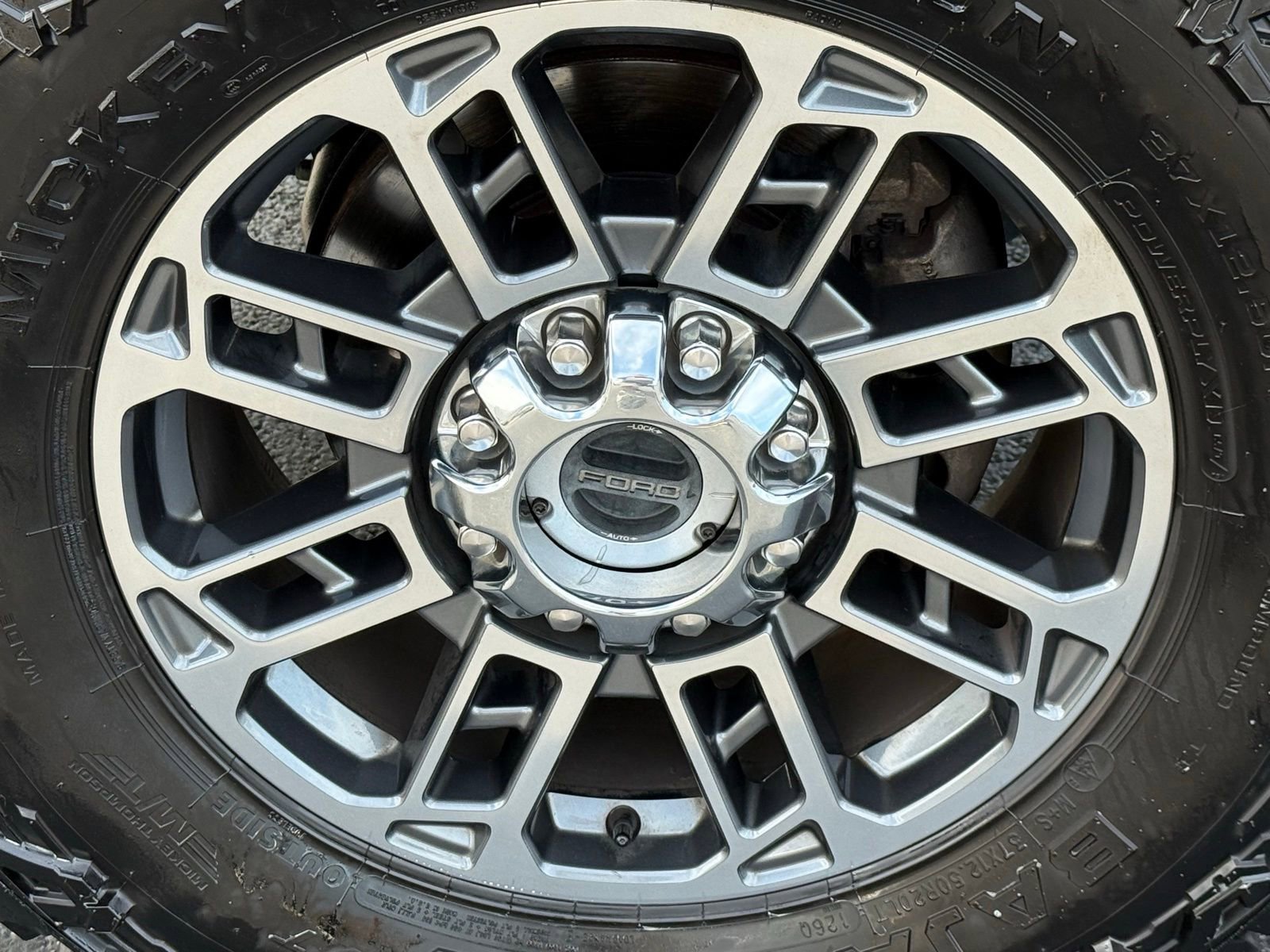 Used 2024 Ford F350 Limited AWD/4WD image 11