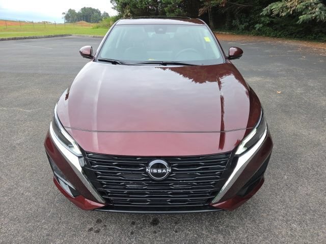 Used 2025 Nissan Altima 2.5 SL FWD image 2