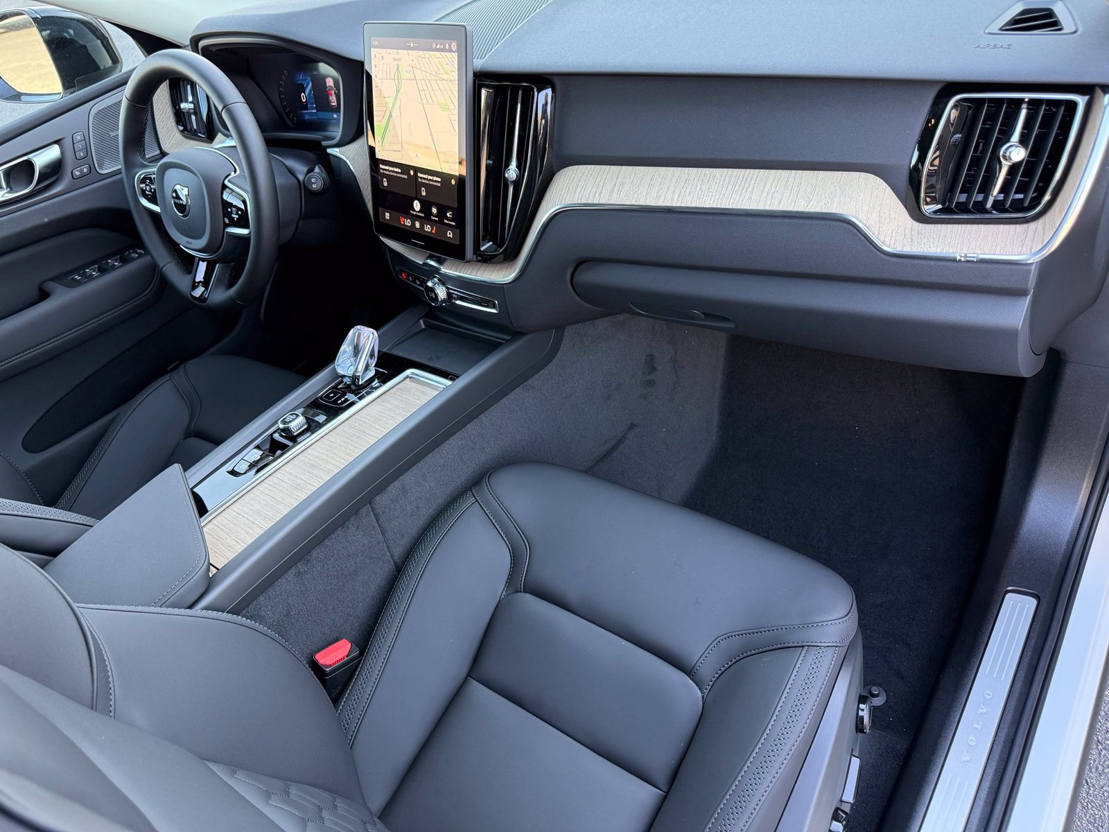 New 2027 Volvo XC60 B5 Plus AWD/4WD image 20