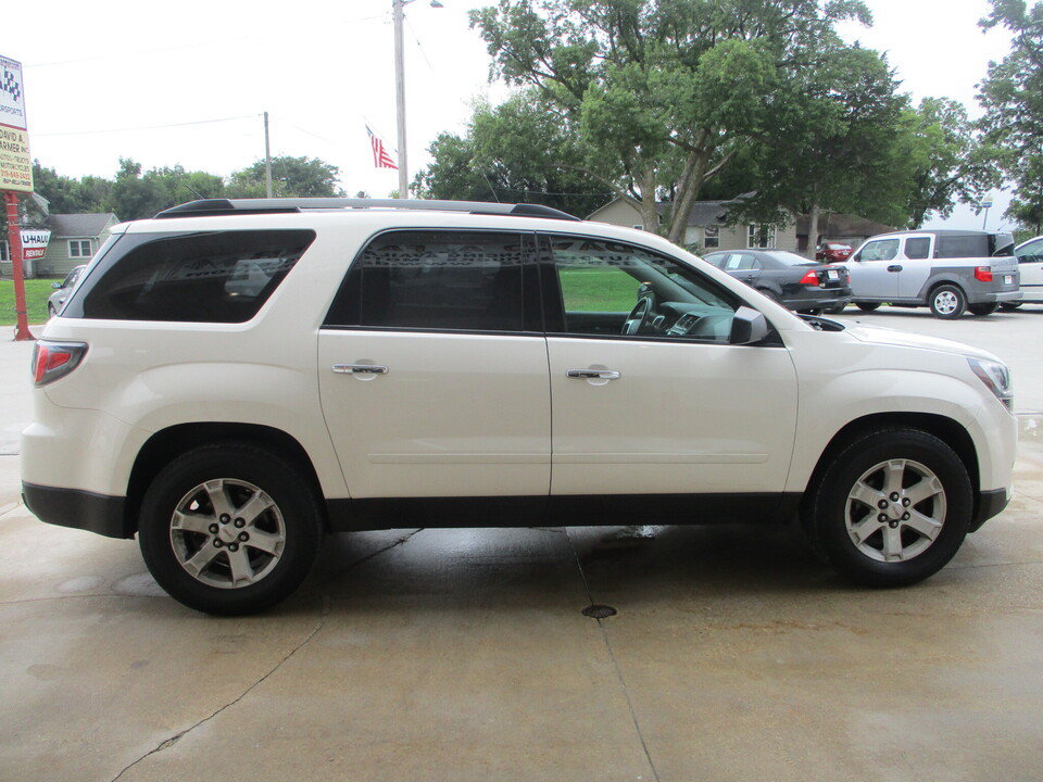 Used 2015 GMC Acadia SLE AWD/4WD image 16