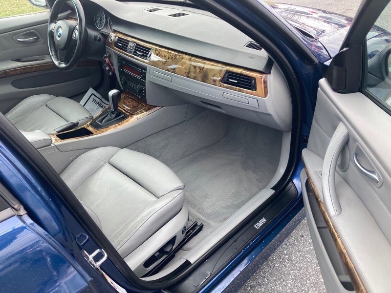 Used 2006 BMW 325i Sedan RWD image 16