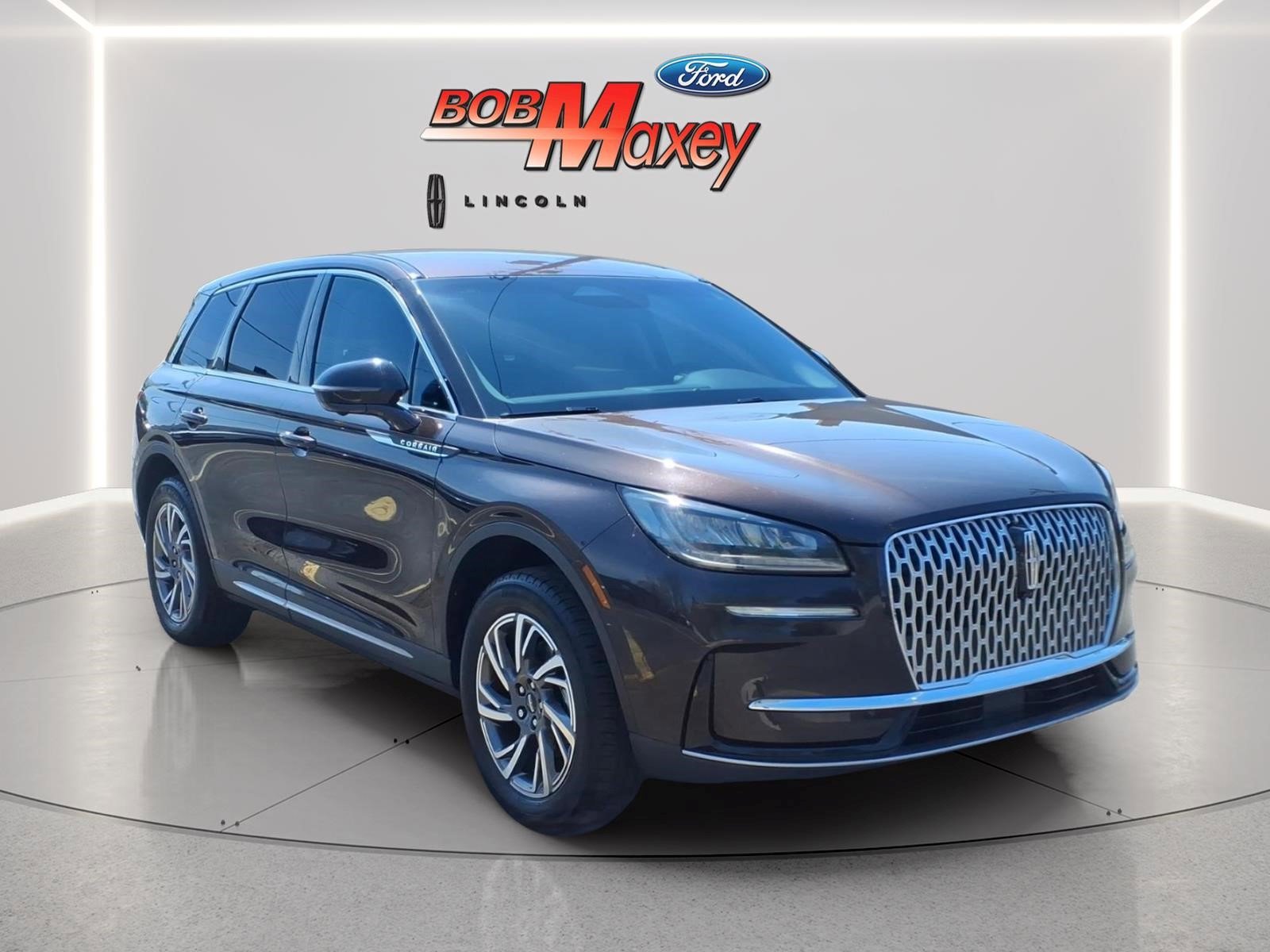 Used 2023 Lincoln Corsair AWD w/ Equipment Group 101A image 3