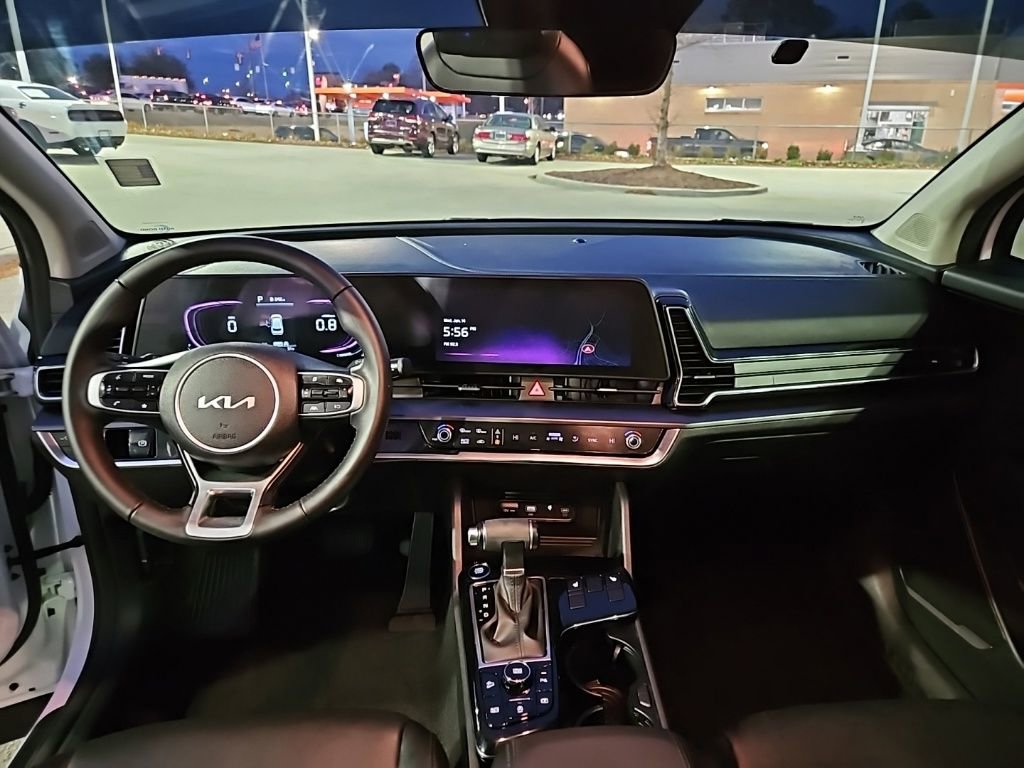 Used 2024 Kia Sportage EX image 30