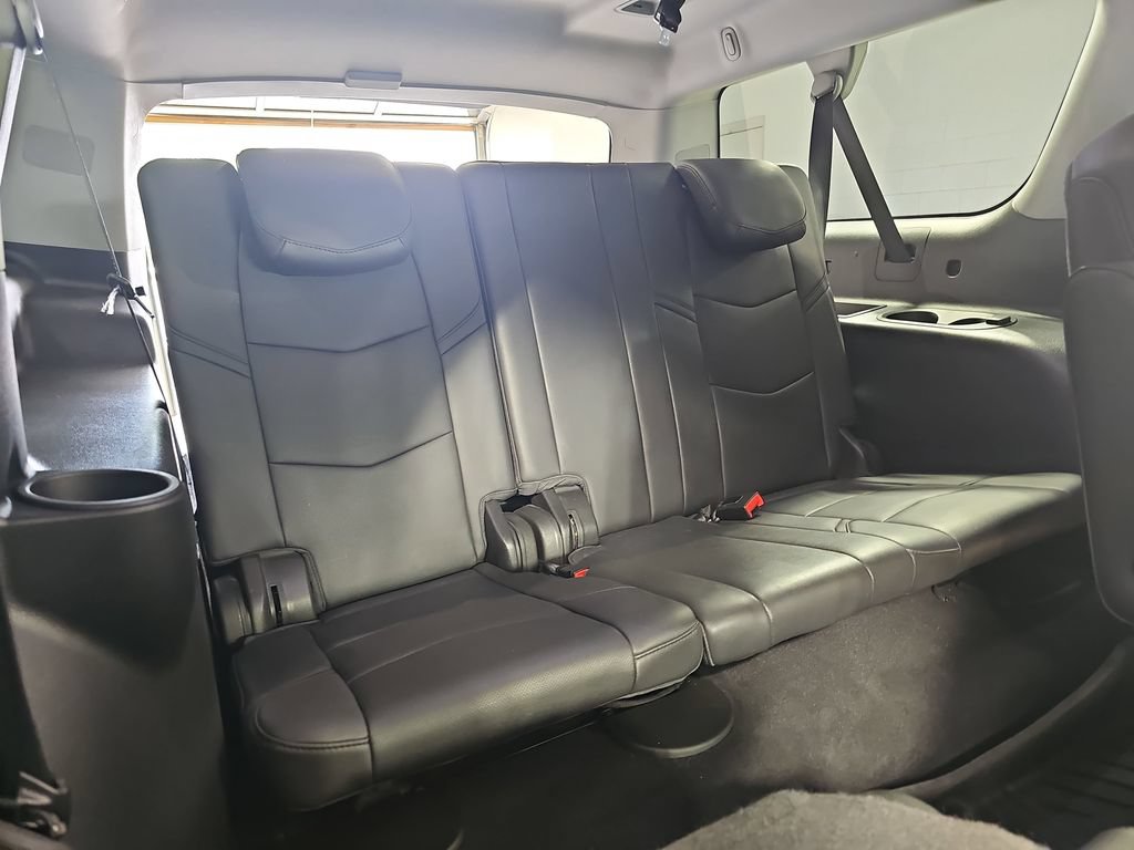 Certified 2018 Cadillac Escalade ESV Luxury AWD/4WD image 15
