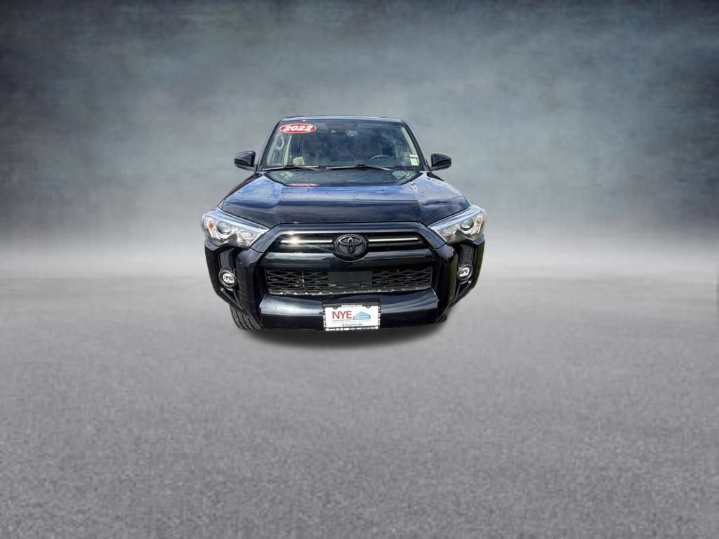 Used 2022 Toyota 4Runner SR5 AWD/4WD image 9