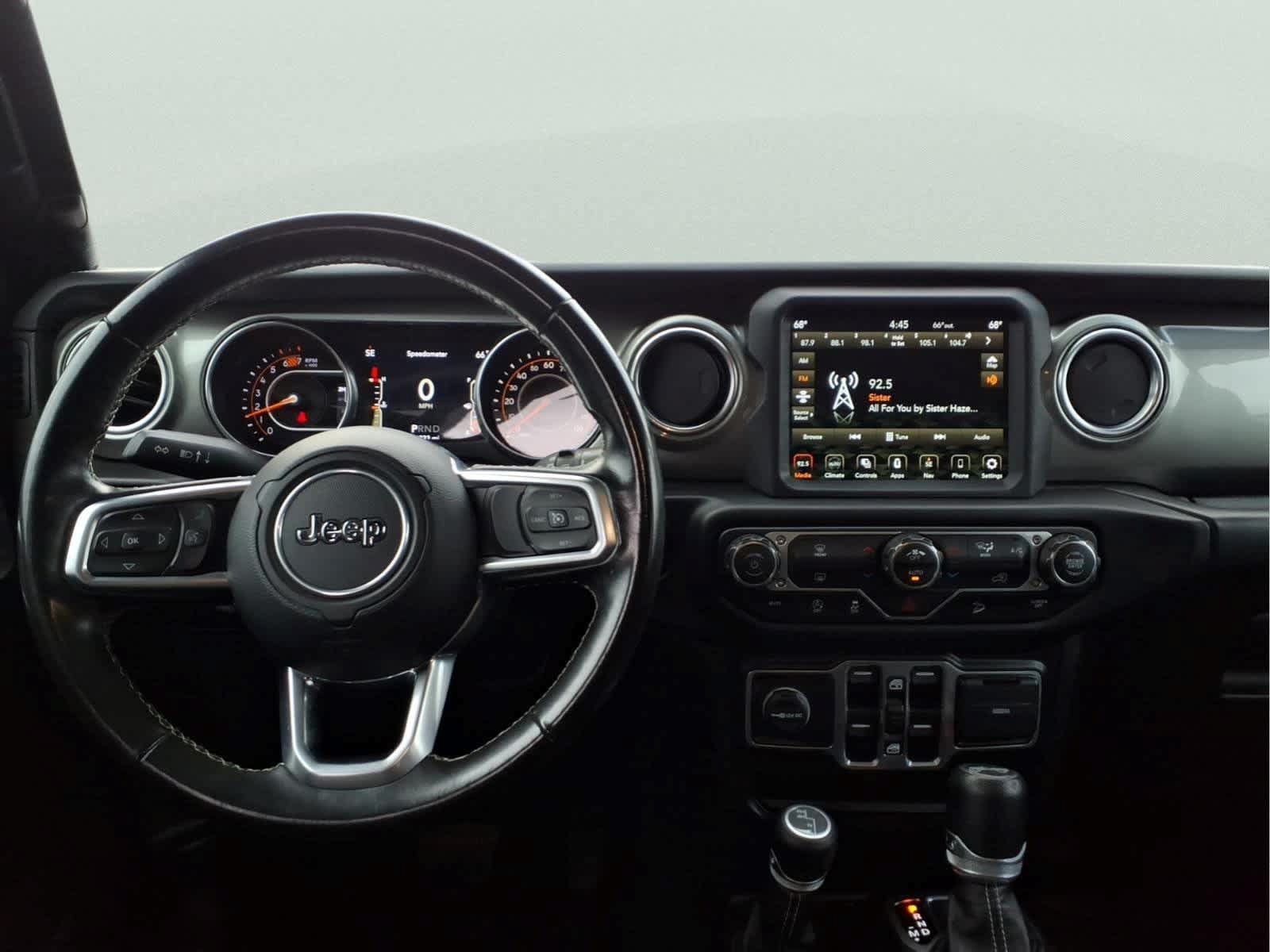 Used 2020 Jeep Wrangler Unlimited Sahara AWD/4WD image 14