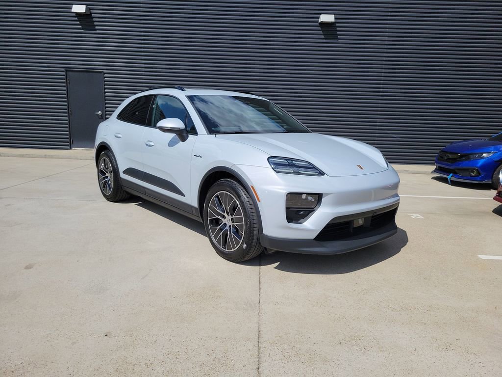 New 2026 Porsche Macan 4 Electric AWD/4WD image 7