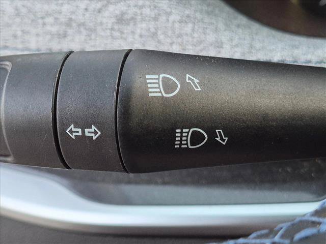 Used 2022 Jeep Compass Latitude w/ Sun and Sound Group FWD image 16