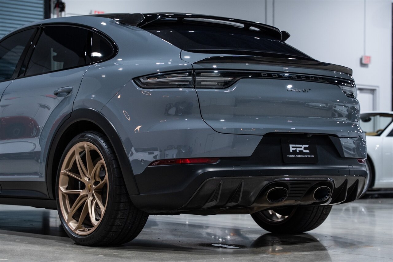 Used 2022 Porsche Cayenne Turbo GT AWD/4WD image 17