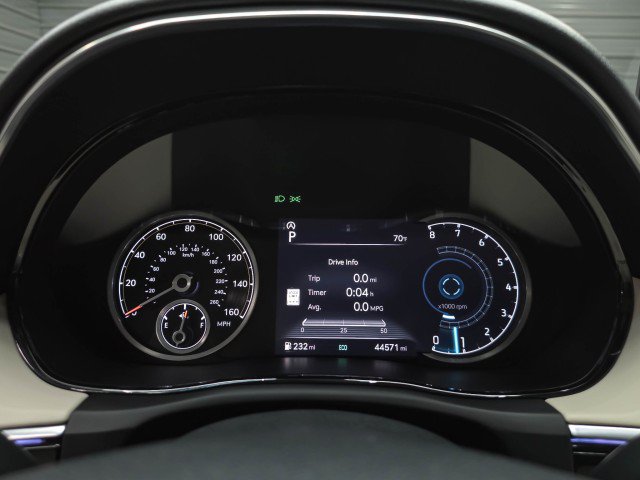 Used 2023 Genesis GV70 2.5T w/ Advanced Package AWD/4WD image 24