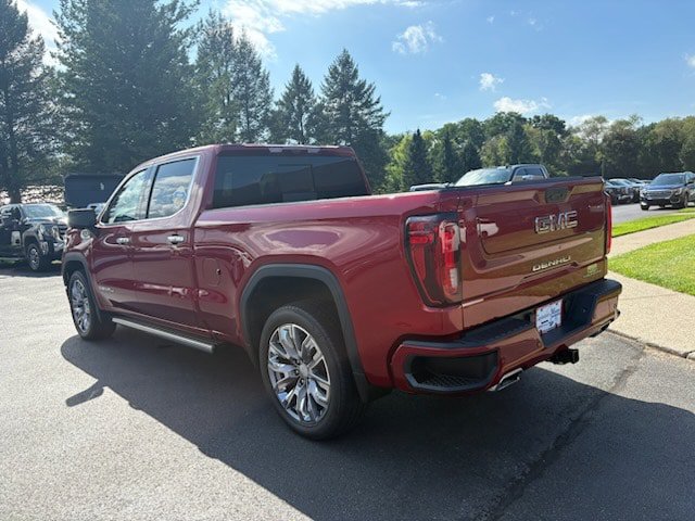 Used 2024 GMC Sierra 1500 Denali w/ Denali Reserve Package AWD/4WD image 4