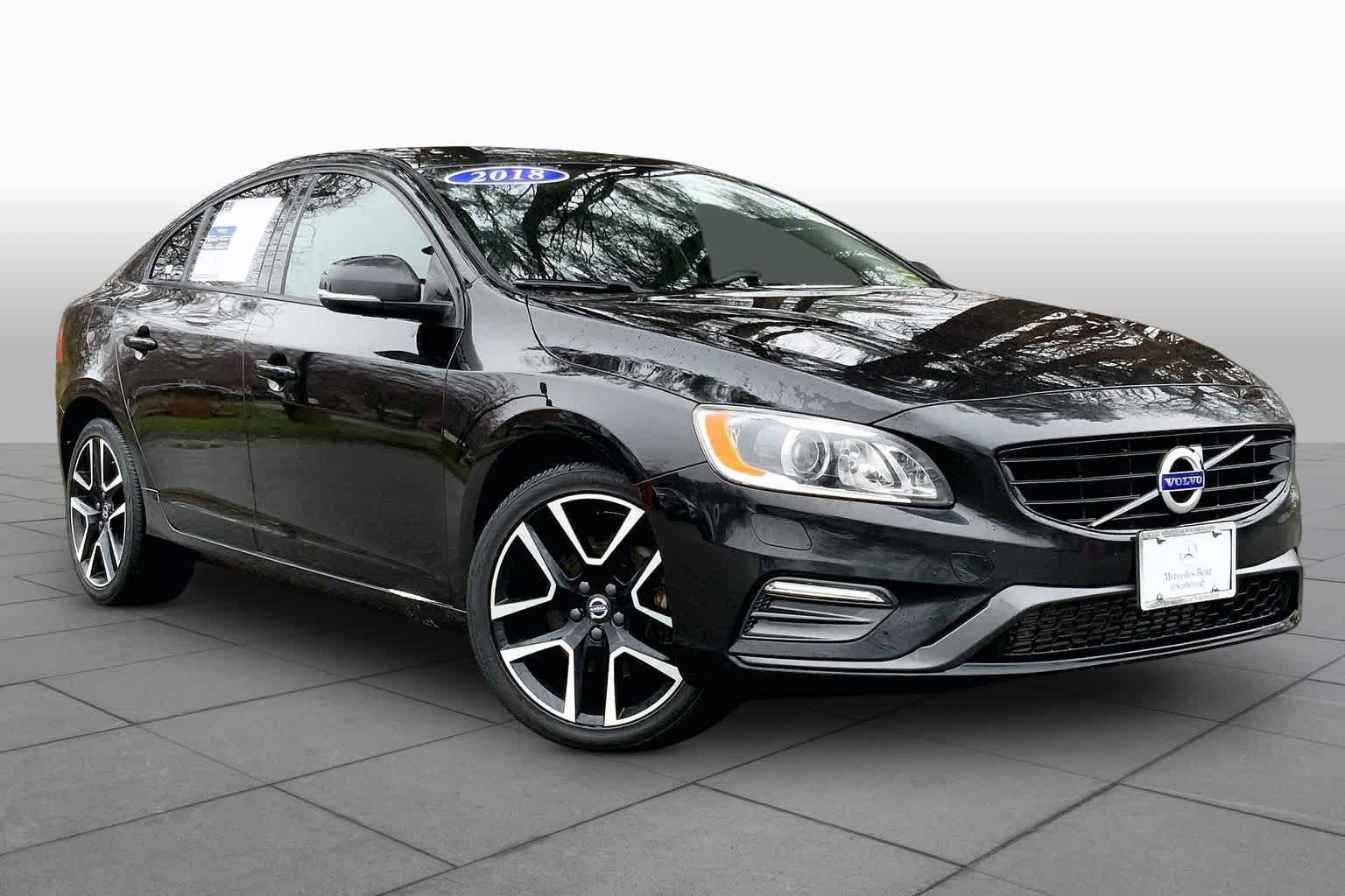 Used 2018 Volvo S60 T5 Dynamic w/ Vision Package AWD/4WD image 3