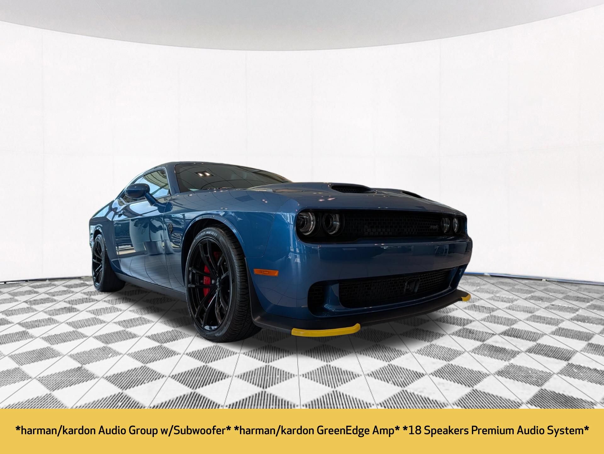 Used 2023 Dodge Challenger SRT Hellcat RWD image 5