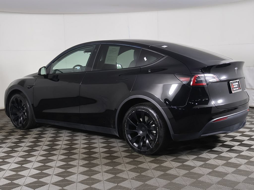 Used 2023 Tesla Model Y Long Range AWD/4WD image 10