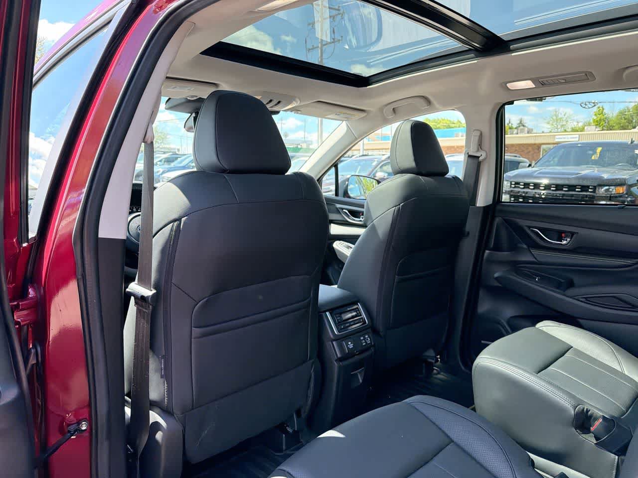 Certified 2025 Subaru Ascent Bronze Edition AWD/4WD image 23