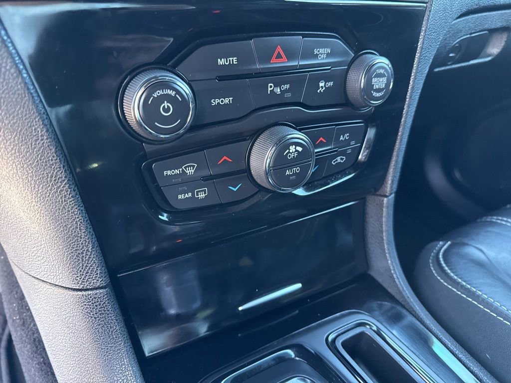 Used 2021 Chrysler 300 S image 28