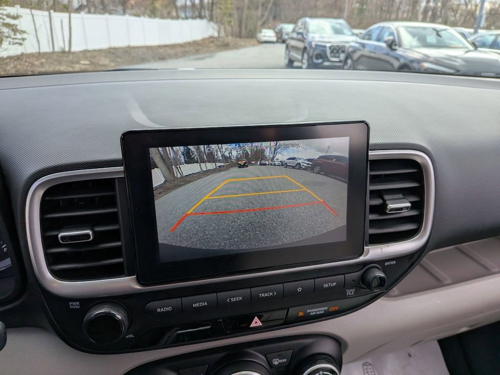 Used 2021 Hyundai Venue SEL image 13