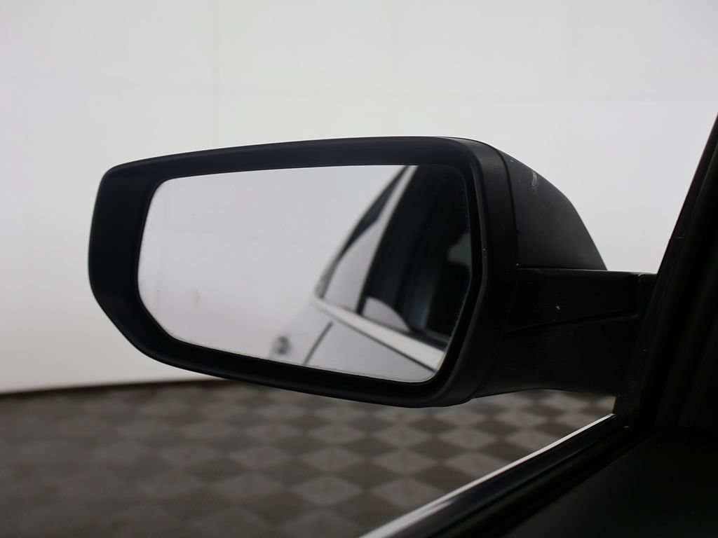 Used 2021 Chevrolet Malibu LT FWD image 32