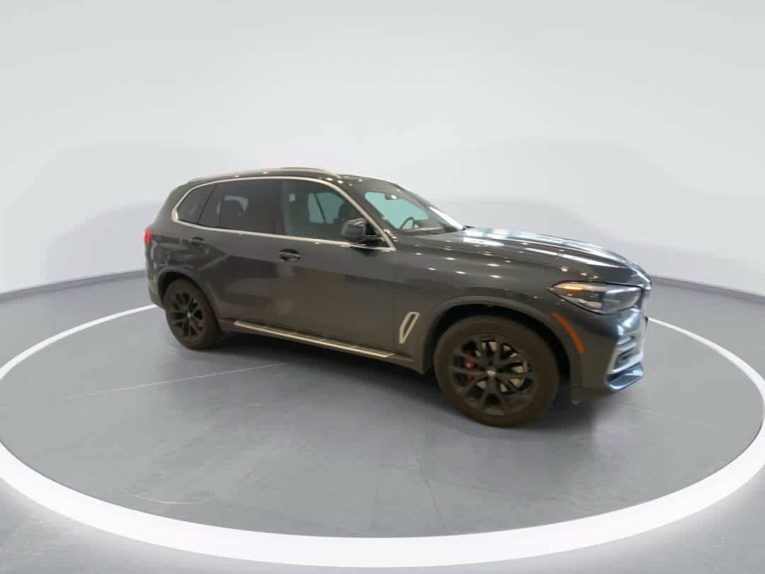 Used 2019 BMW X5 xDrive40i w/ Premium Package AWD/4WD image 2