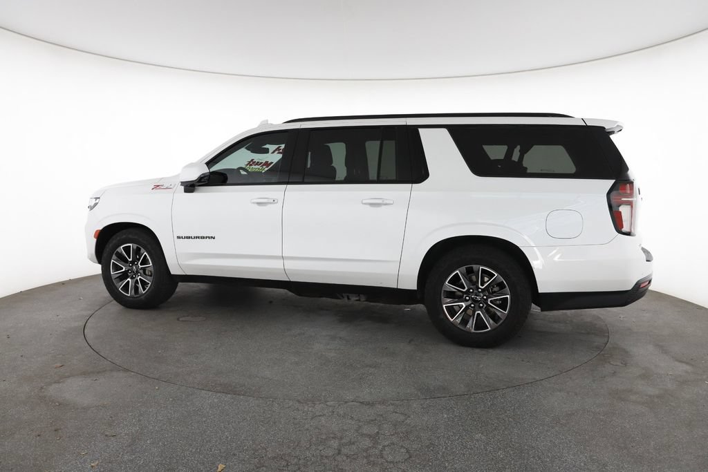 Certified 2024 Chevrolet Suburban Z71 w/ Z71 Off-Road Package AWD/4WD image 8