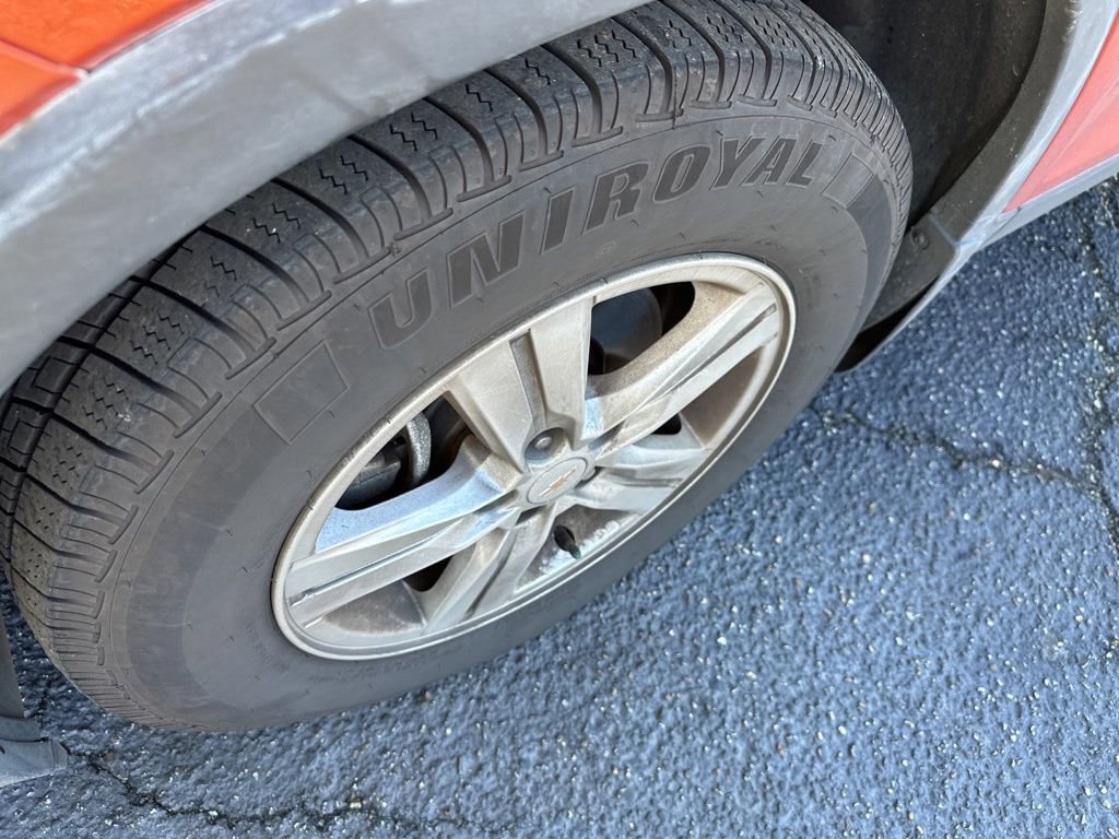 Used 2015 Chevrolet Trax LT w/ LT Sun and Sound Package image 3