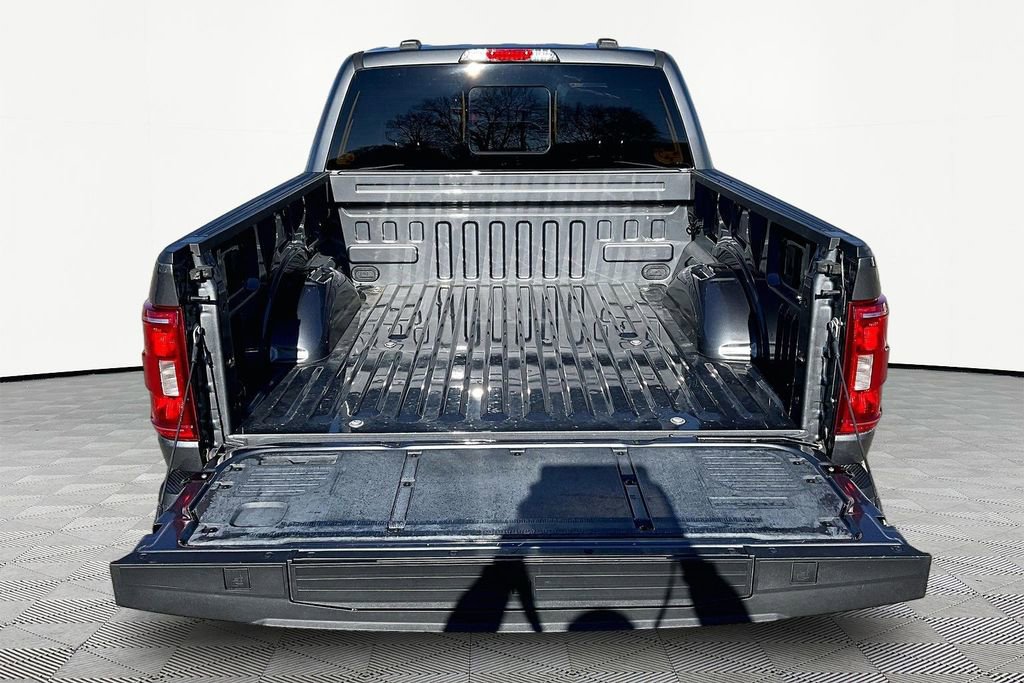 Certified 2022 Ford F150 XLT w/ Equipment Group 302A High image 18