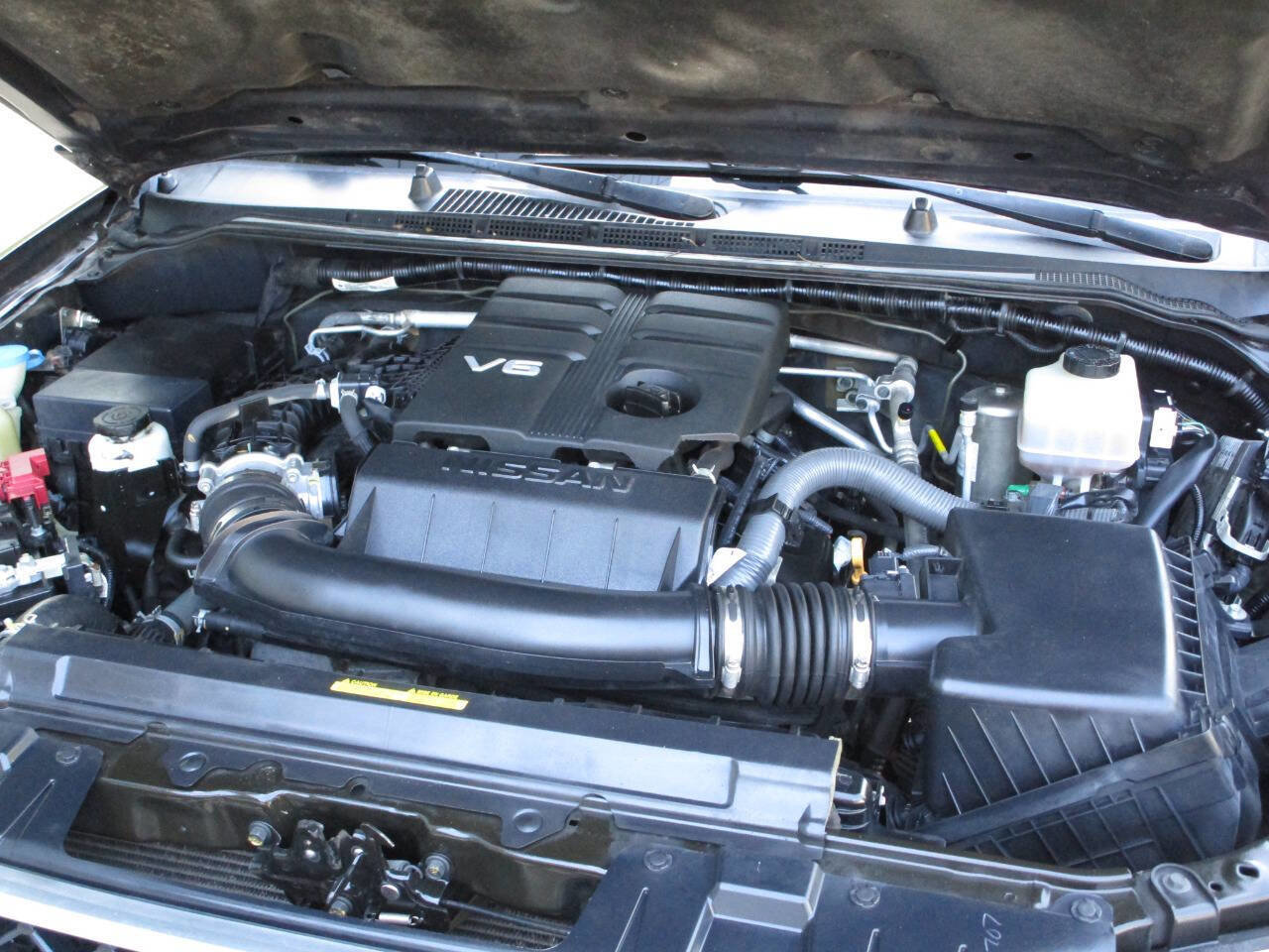 Used 2021 Nissan Frontier SV image 24