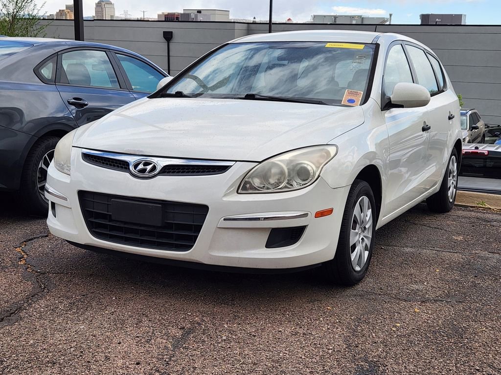 Used 2010 Hyundai Elantra GLS FWD image 17