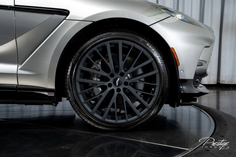 Used 2025 Aston Martin DBX 707 image 22