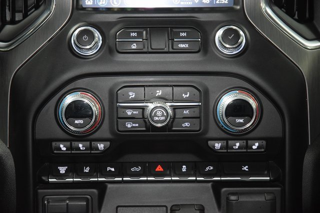 Used 2023 GMC Sierra 3500 Denali w/ Denali Ultimate Package image 30