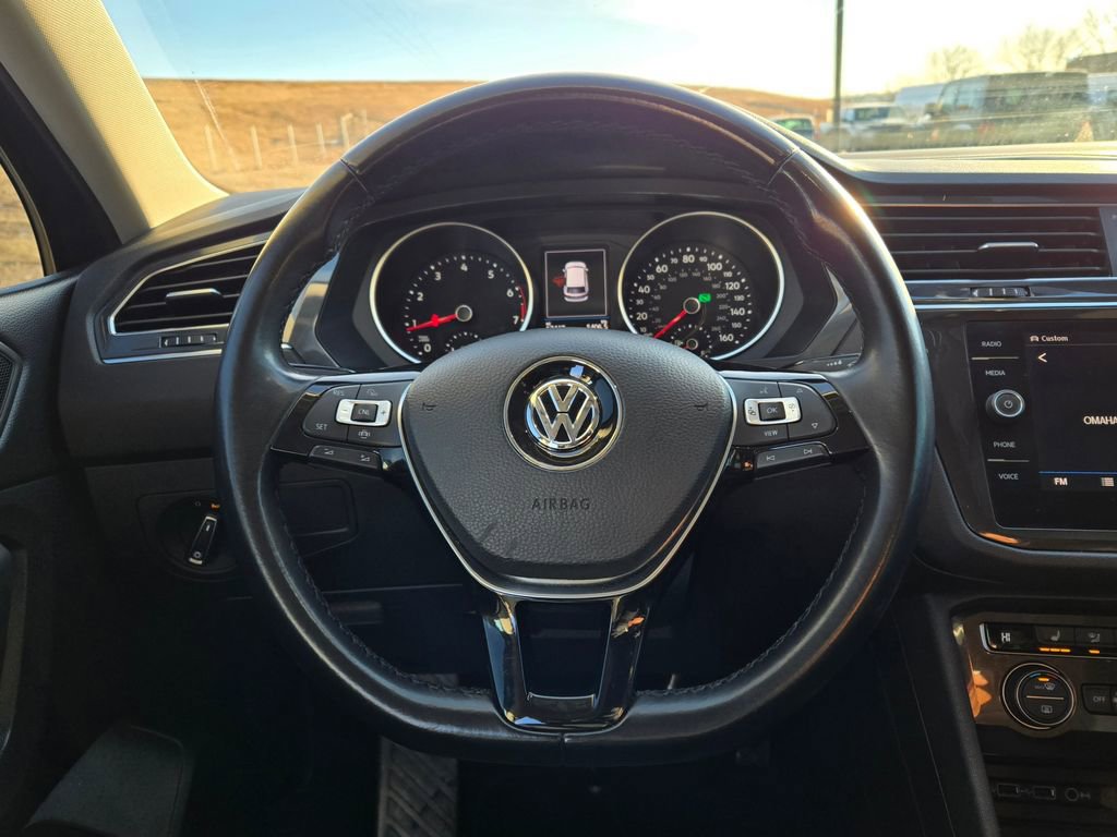 Used 2019 Volkswagen Tiguan SE image 16