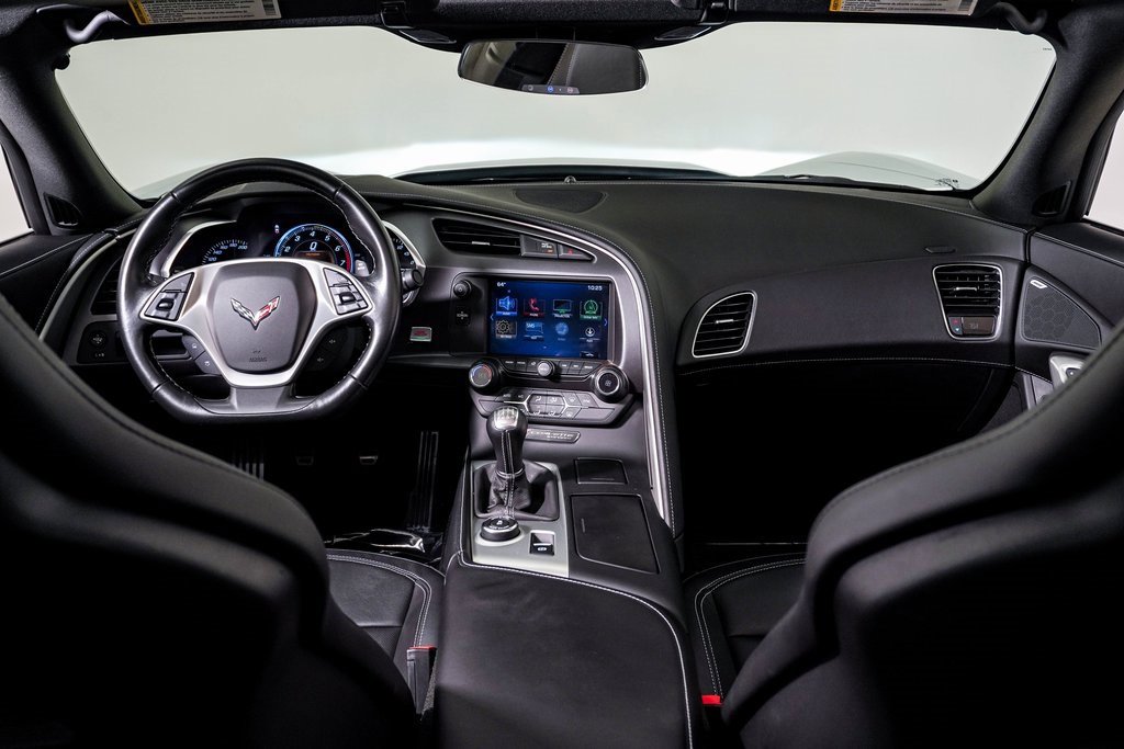 Used 2018 Chevrolet Corvette Stingray w/ Battery Protection Package image 19