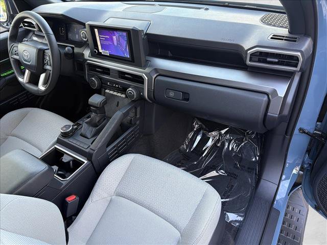 New 2026 Toyota 4Runner SR5 AWD/4WD image 24