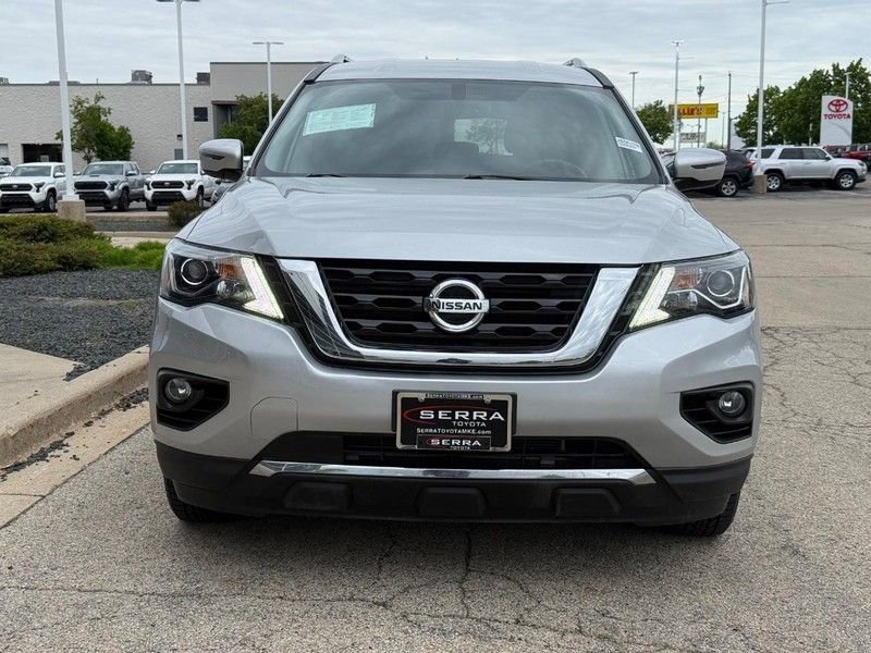 Used 2017 Nissan Pathfinder SV w/ Trailer Tow Package AWD/4WD image 8