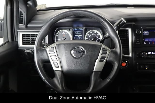 Used 2019 Nissan Titan SV w/ SV Convenience Package RWD image 7
