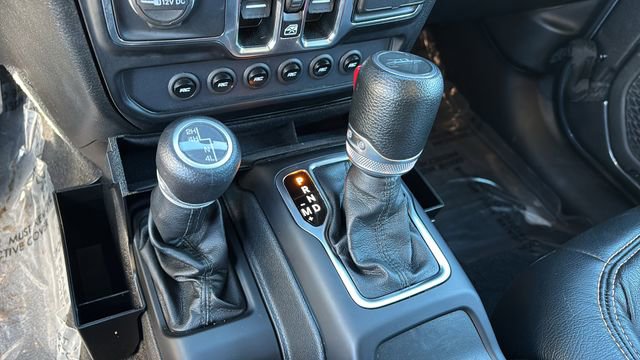 Used 2022 Jeep Gladiator Sport image 29