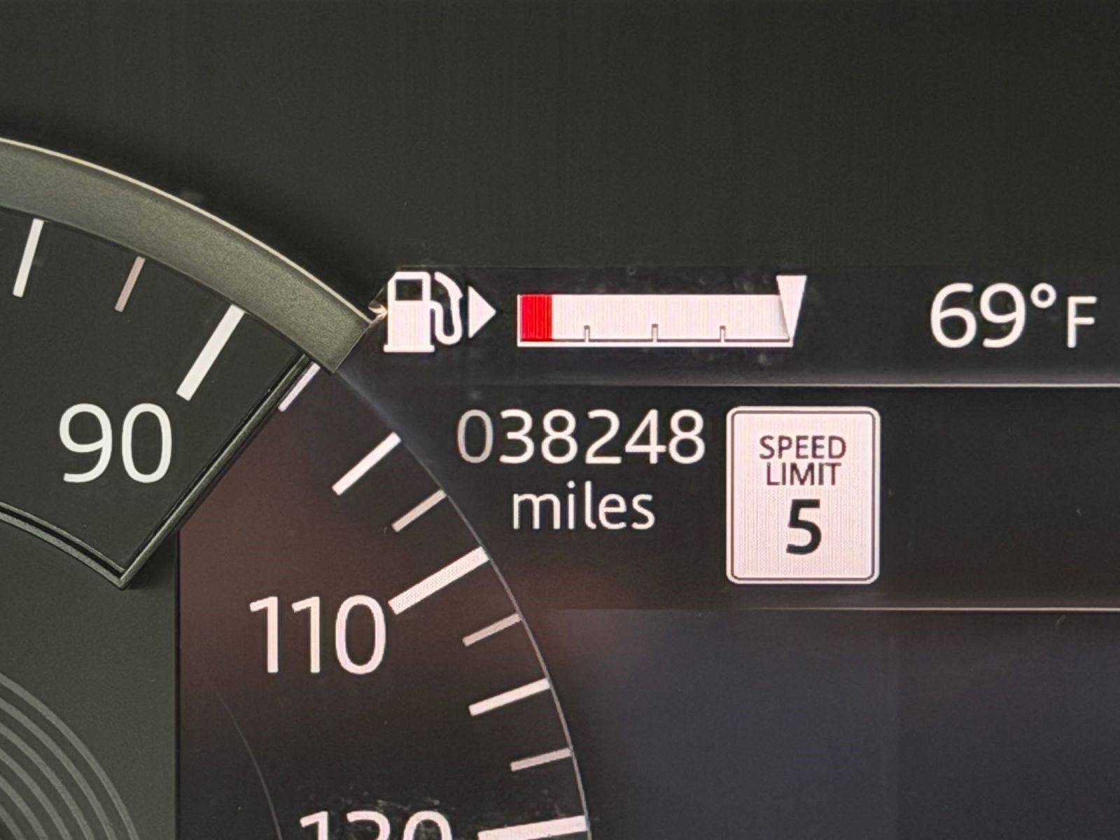 Used 2022 Land Rover Range Rover Velar R-Dynamic S image 19