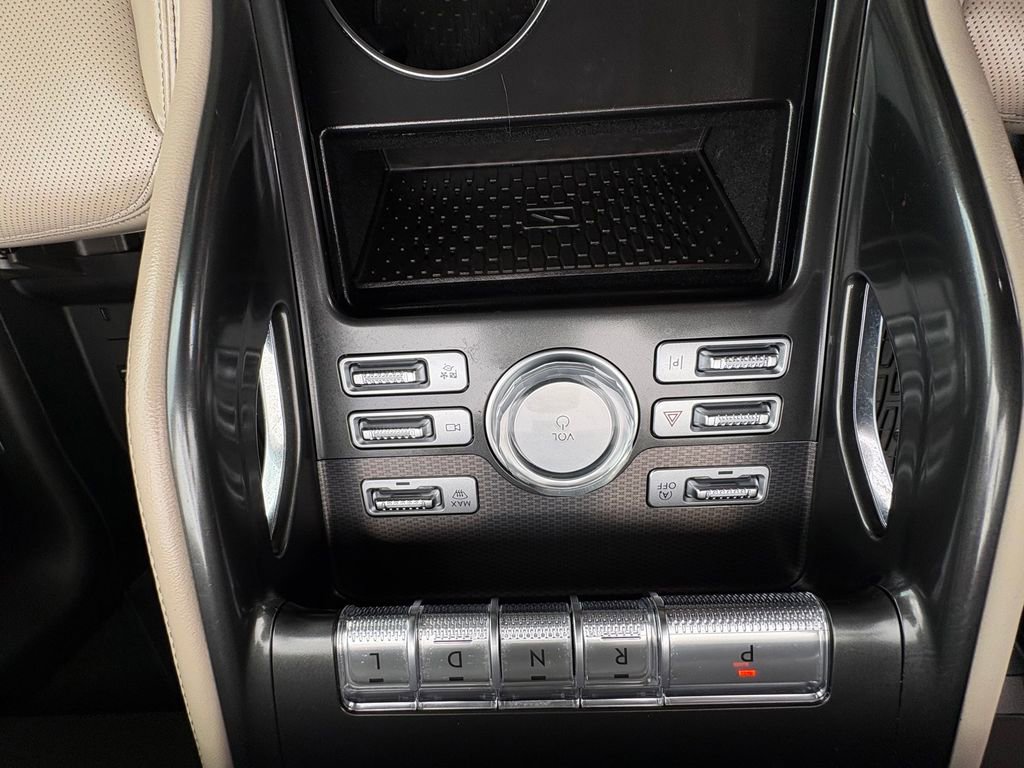 Certified 2025 Lincoln Nautilus Premier w/ Equipment Group 102A image 14