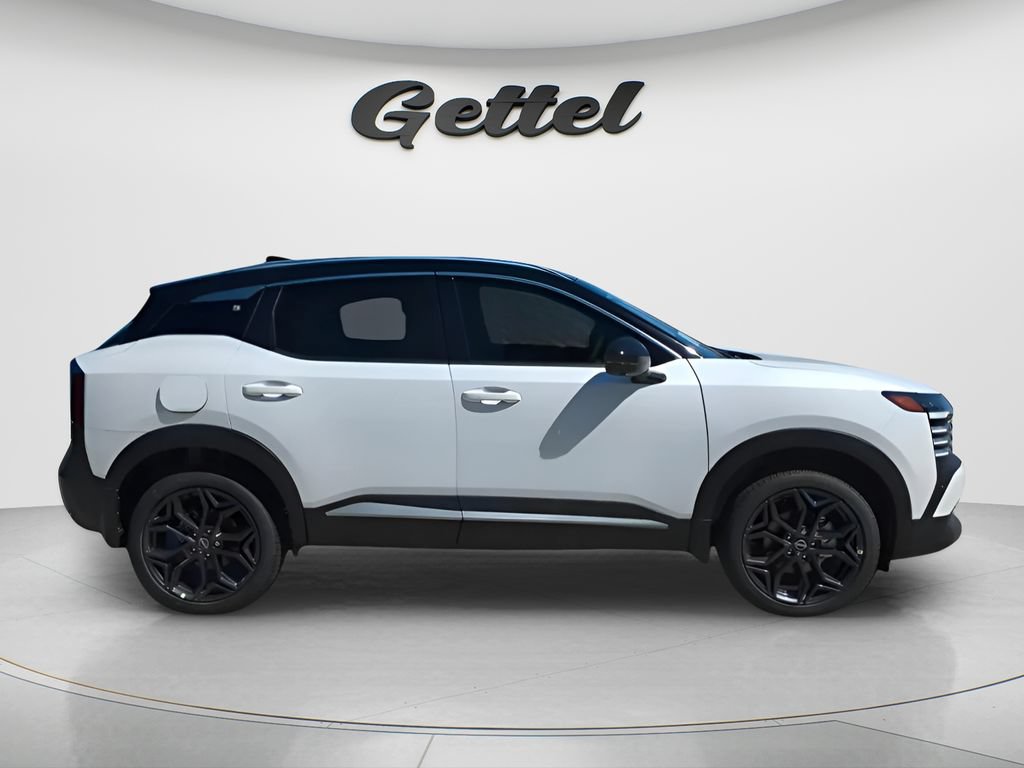 New 2026 Nissan Kicks SR w/ SR Premium Package FWD image 6