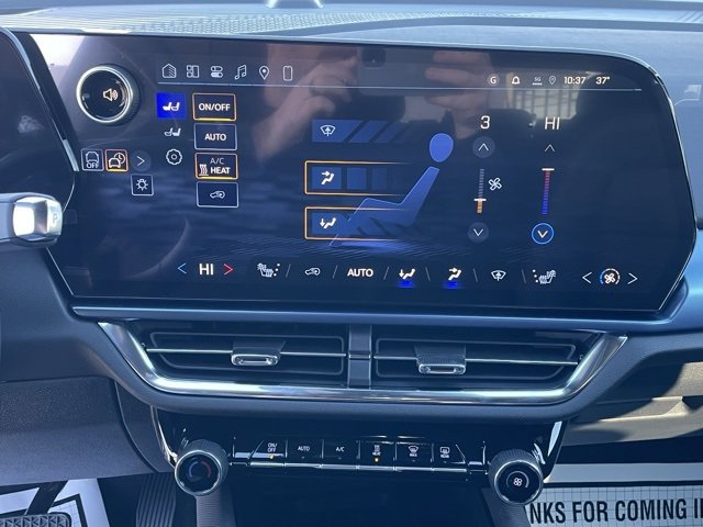 New 2026 Chevrolet Equinox EV LT w/ LPO, Tech Bronze Package image 24