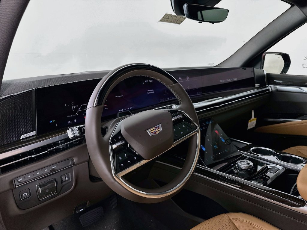 New 2026 Cadillac Escalade Luxury w/ LPO, Radiant Package AWD/4WD image 9