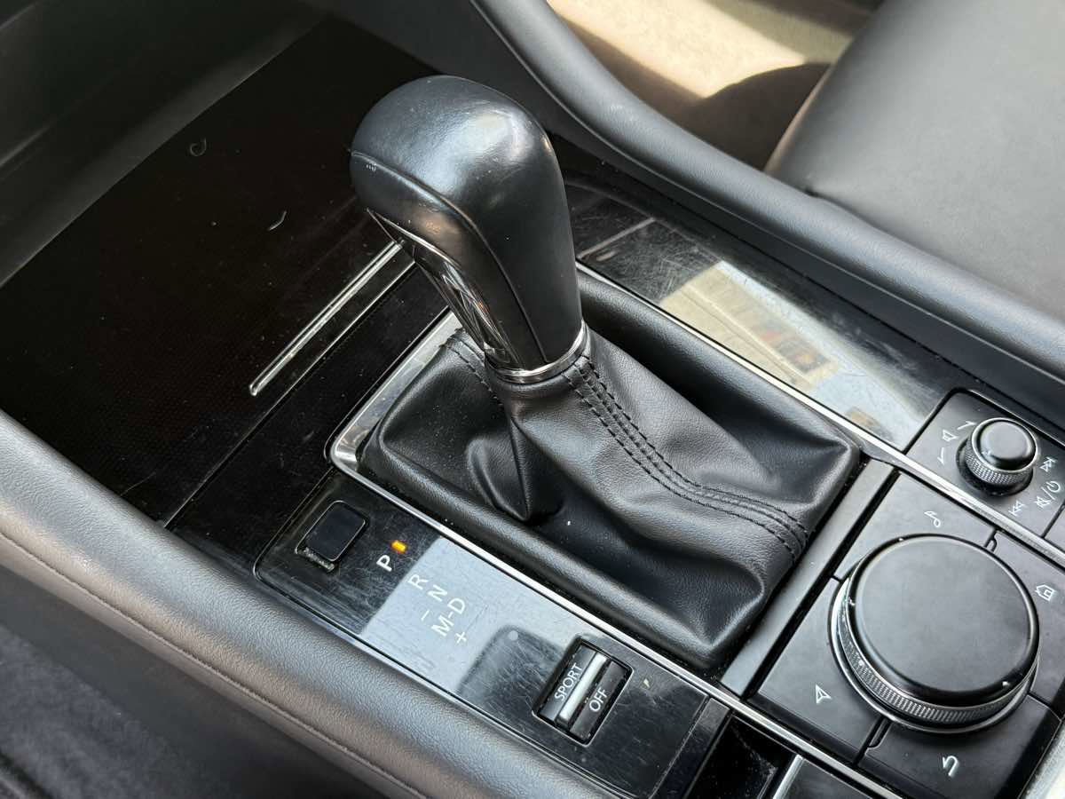 Used 2019 MAZDA MAZDA3 Back Up Cam, Easy Financing, C image 28