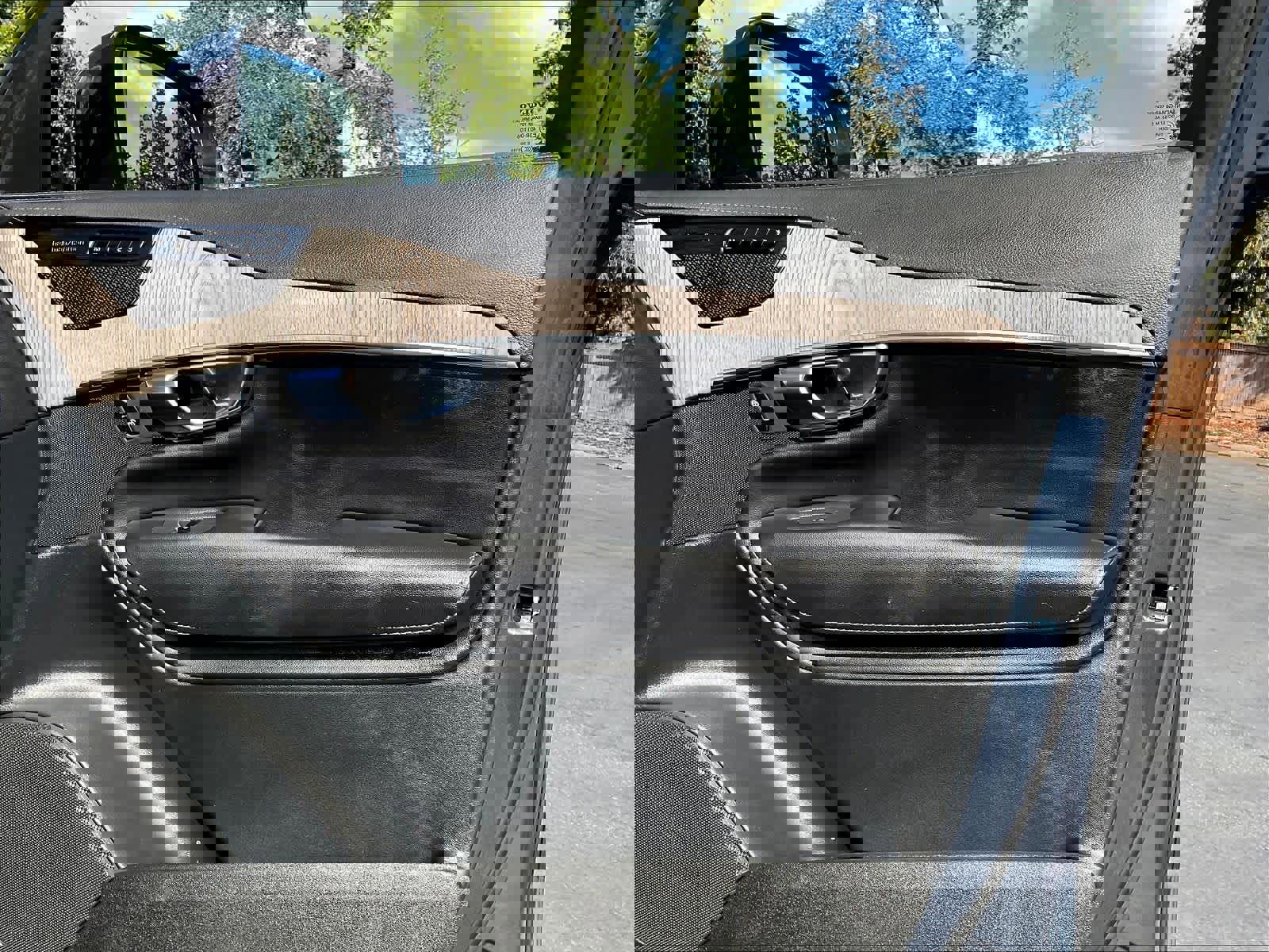 Used 2023 Volvo XC90 B6 Ultimate image 26