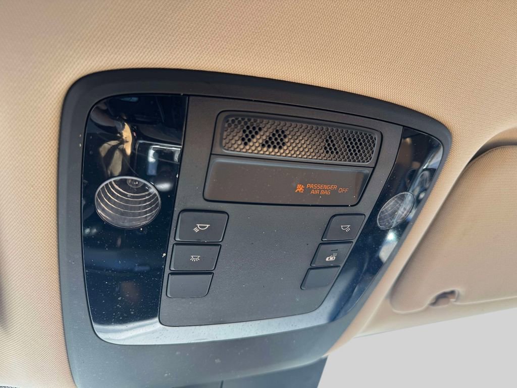 Used 2024 Kia Carnival LX image 29