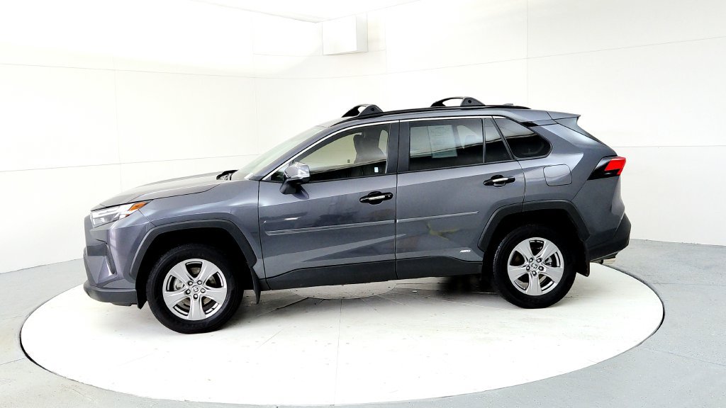 Certified 2025 Toyota RAV4 XLE w/ Convenience Package AWD/4WD image 3