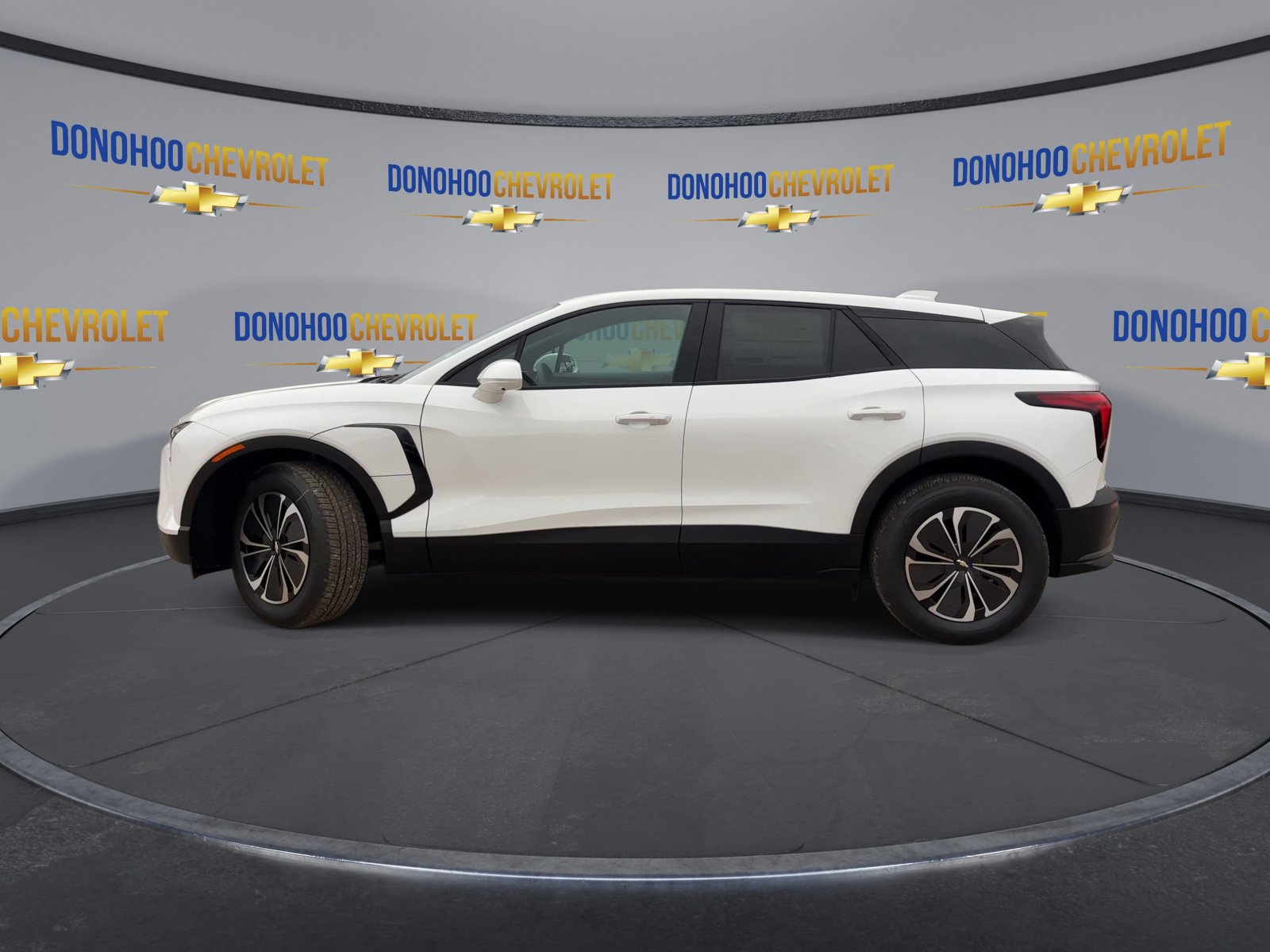 New 2026 Chevrolet Blazer EV LT image 8