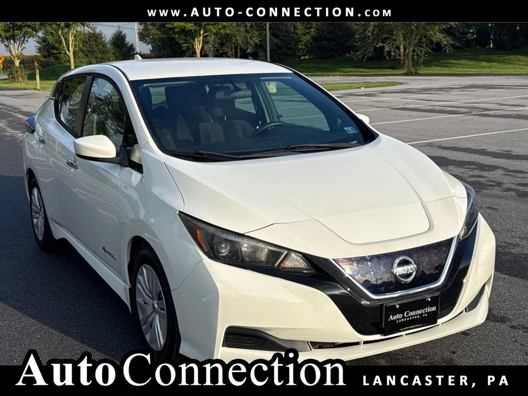 Used 2019 Nissan Leaf S w/ S Charge Package FWD image 1