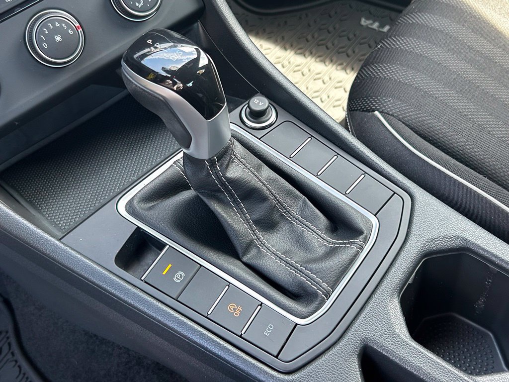 Used 2023 Volkswagen Jetta Sport FWD image 29